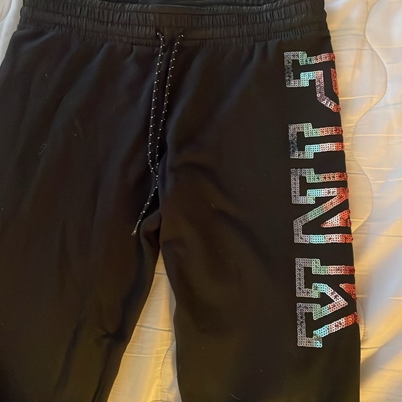 Joggers - Picture 2 of 5